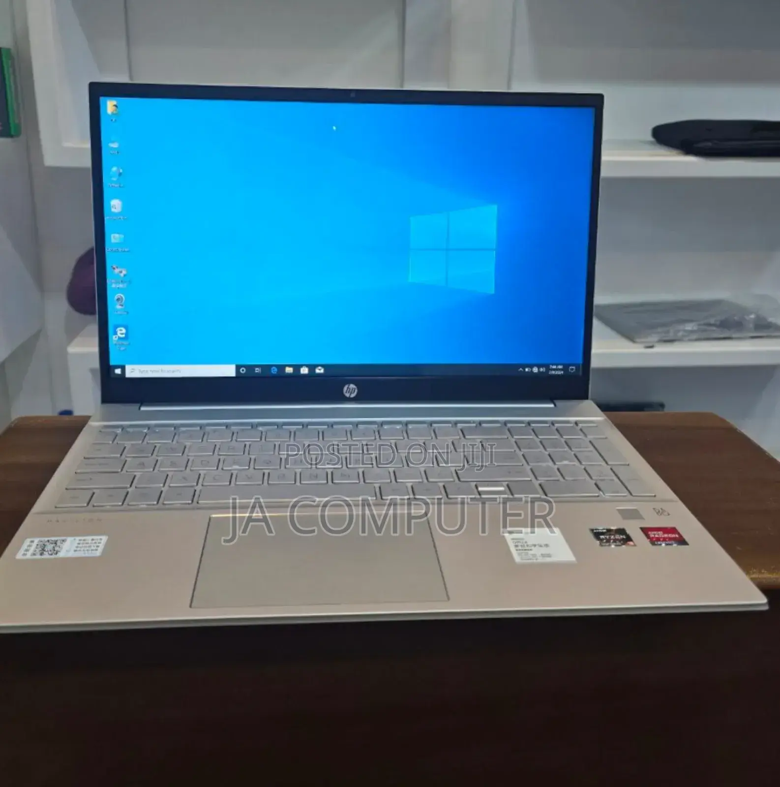 New Laptop HP Pavilion 15 16GB AMD Ryzen 3 SSD 512GB