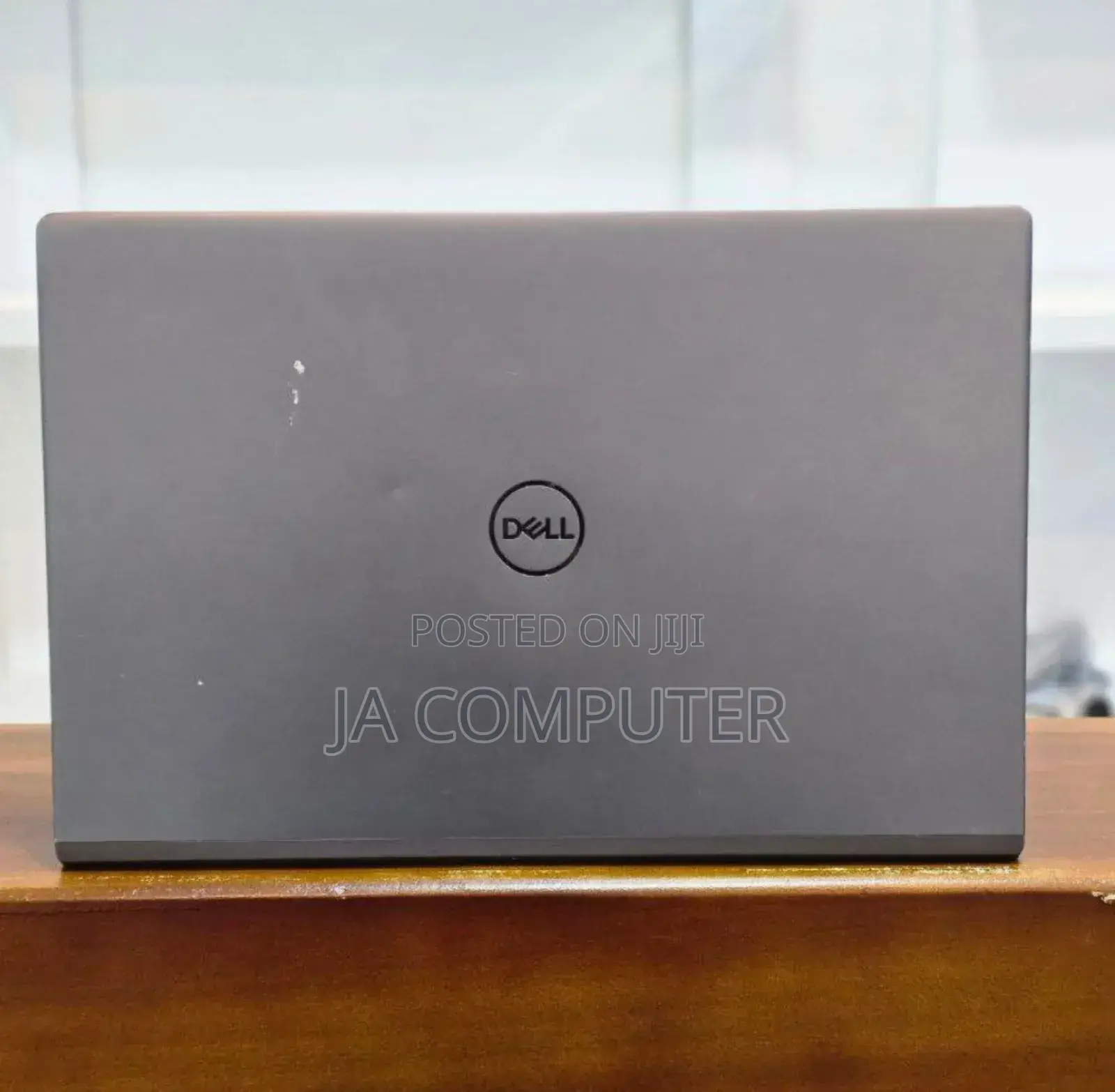 New Laptop Dell Vostro 14 3000 8GB Intel Core I5 SSD 256GB