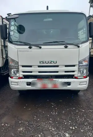 Photo - Obama Isuzu