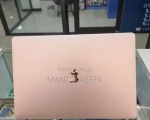 Photo - New Laptop Apple MacBook Pro 2018 16GB Intel Core I9 SSD 1T