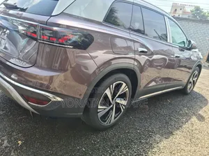 New Volkswagen ID.6 2023 Brown