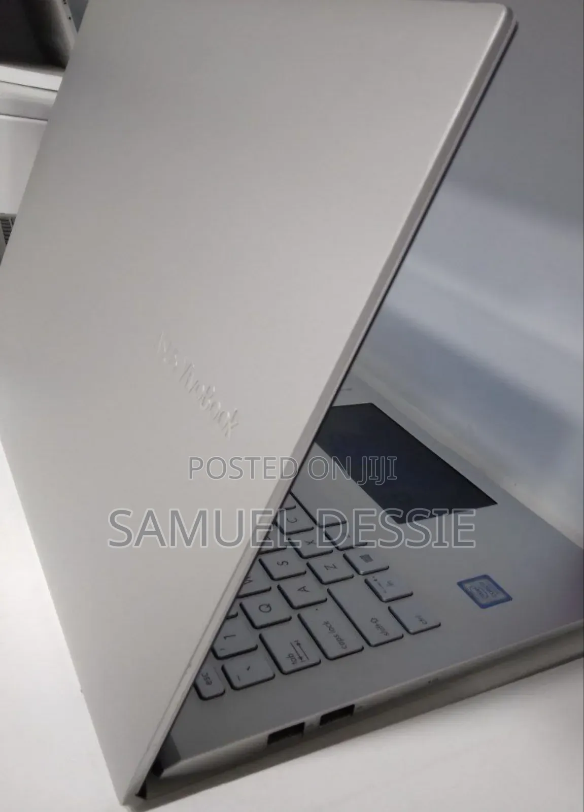 Laptop Asus VivoBook 15 X505BA 12GB Intel Core I7 SSD 512GB