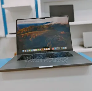 New Laptop Apple MacBook Pro 2021 M1 16GB Apple M1 Pro SSD 512GB