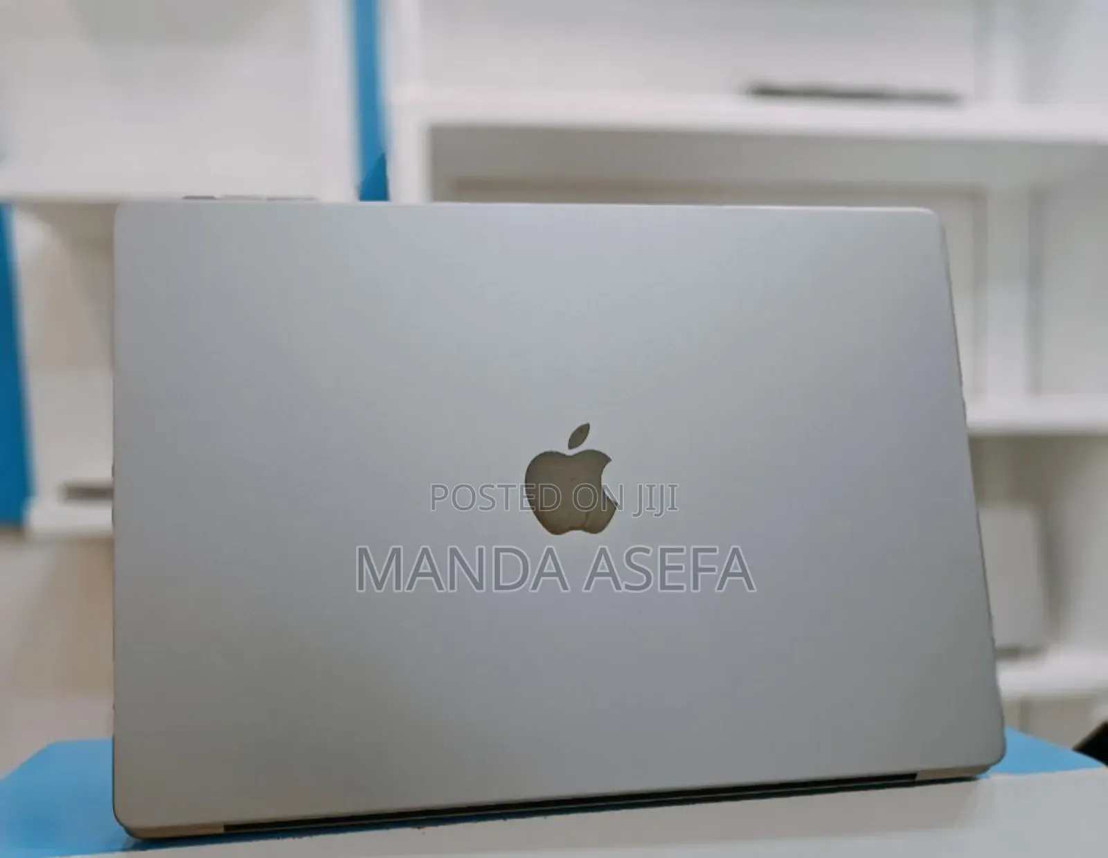 New Laptop Apple MacBook Pro M1 16GB Intel Core i7 SSD 512GB