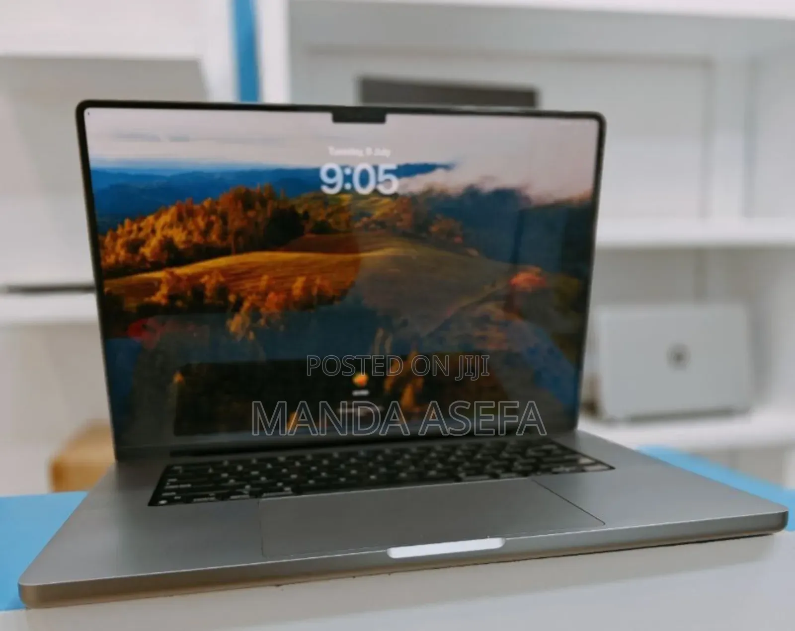 New Laptop Apple MacBook Pro M1 16GB Intel Core i7 SSD 512GB