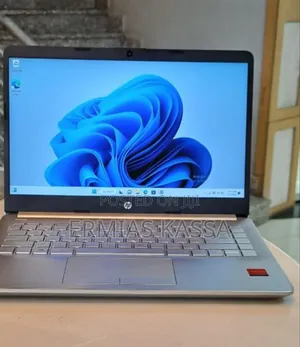 New Laptop HP Stream Notebook 8GB Intel Core I5 HDD 1T