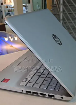 New Laptop HP Stream Notebook 8GB Intel Core I5 HDD 1T