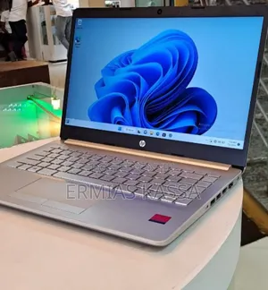 New Laptop HP Stream Notebook 8GB Intel Core I5 HDD 1T