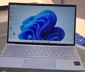 New Laptop HP 8GB Intel Core I7 SSD 512GB