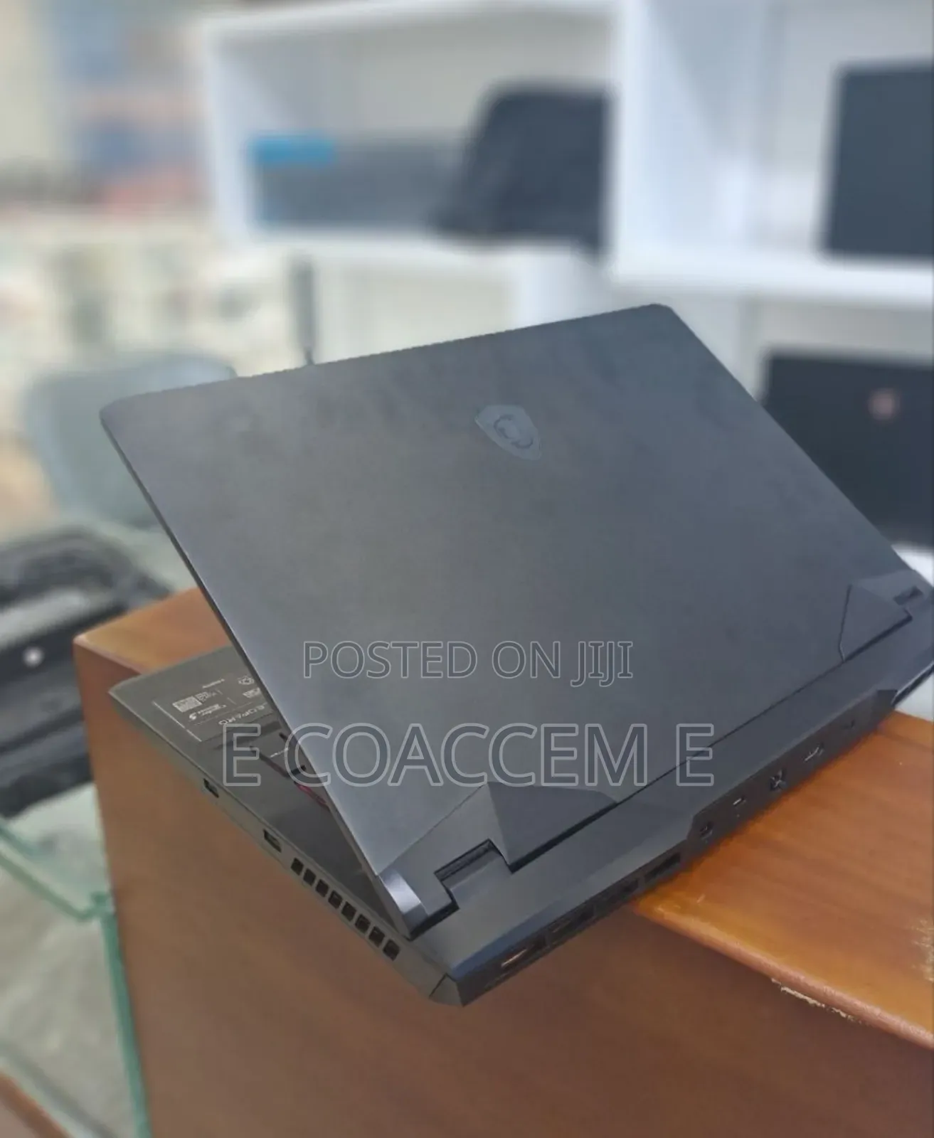 New Laptop MSI GP75 Leopard 16GB Intel Core I7 SSD 1T