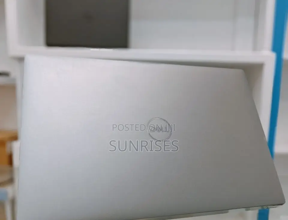 New Laptop Dell Precision 5550 32GB Intel Core I7 SSD 1T