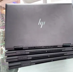 New Laptop HP 16GB AMD Ryzen 7 SSD 512GB