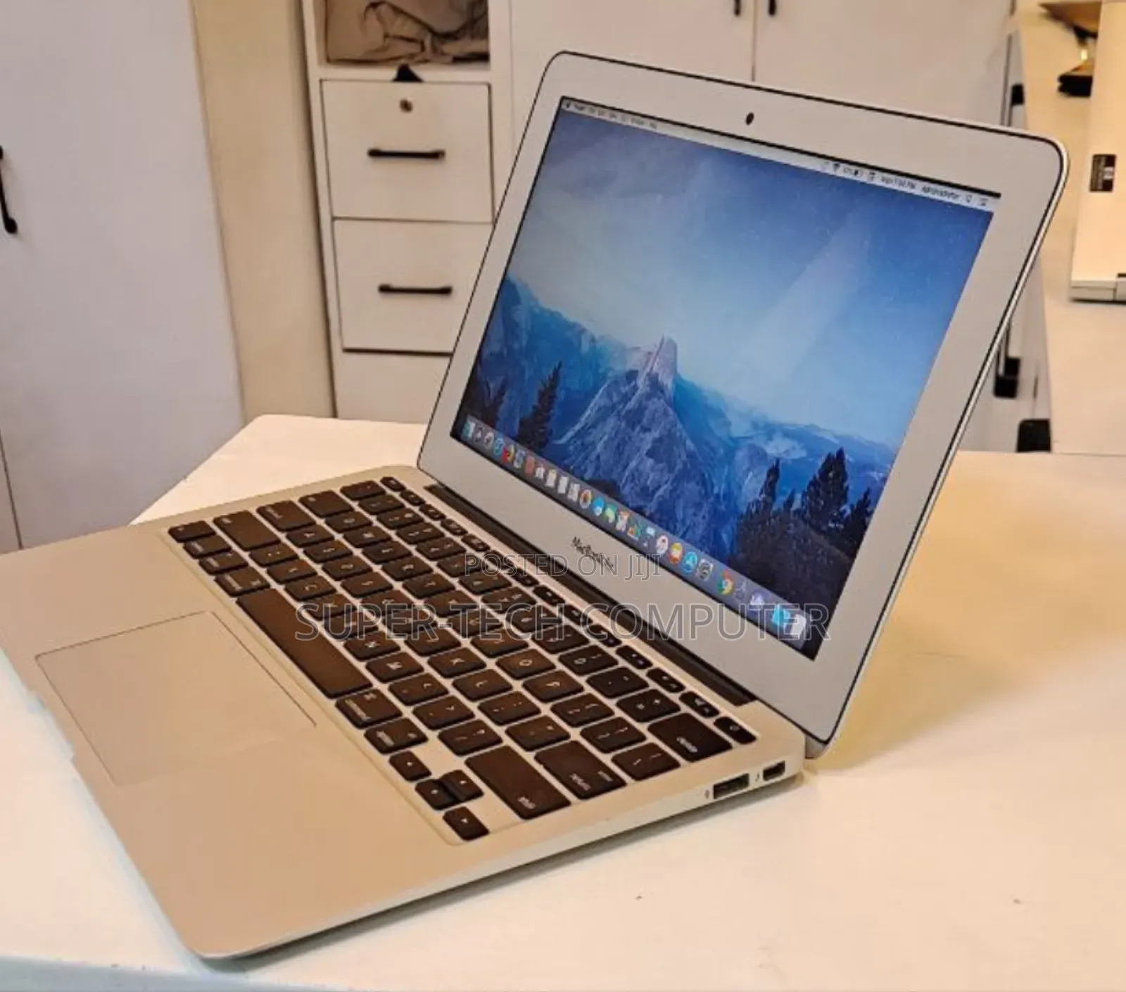 New Apple MacBook Air 2015 4GB Intel Core I5 SSHD (Hybrid) 128GB