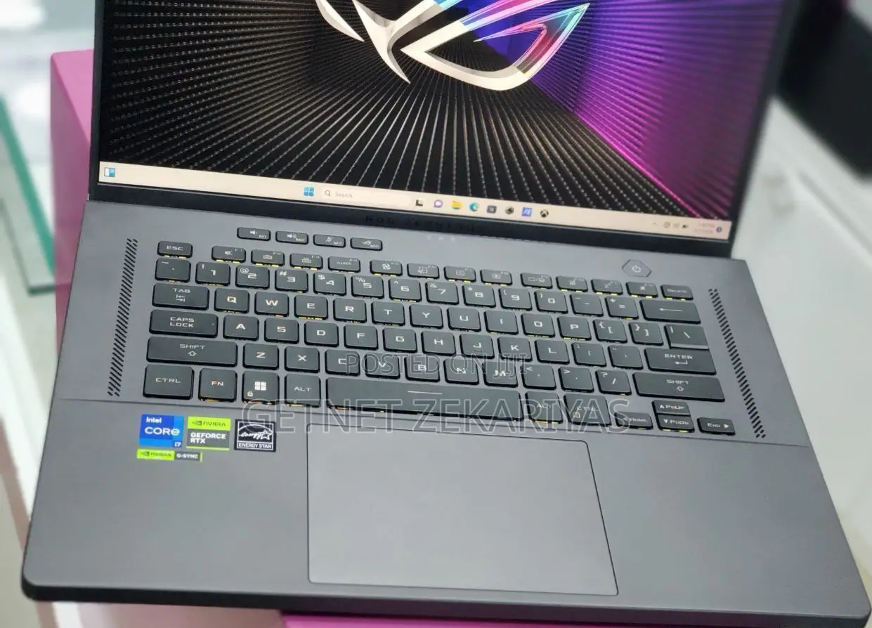 New Laptop Asus ROG Zephyrus G16 16GB Intel Core I7 SSD 512GB