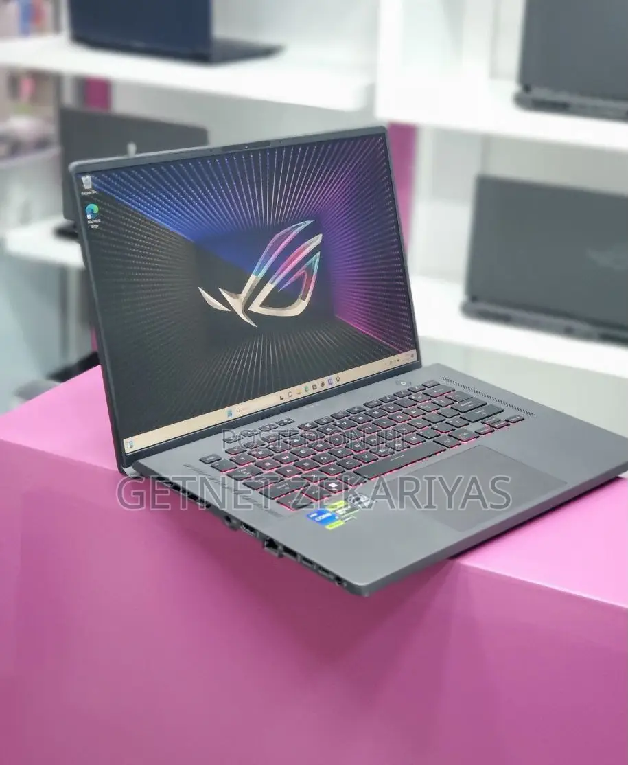 New Laptop Asus ROG Zephyrus G16 16GB Intel Core I7 SSD 512GB