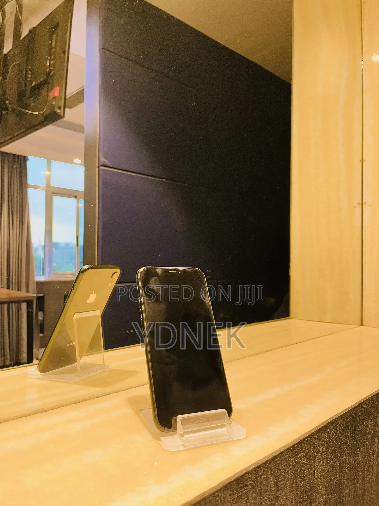 Apple iPhone XR 64 GB Black