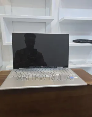 Photo - New Laptop HP Pavilion 15 8GB Intel Core I5 SSD 512GB