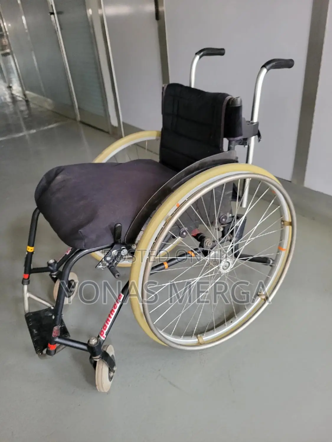 Used Wheelchair,¤,Wheelchair.¿.Lightweight Wheelchair¡.¡