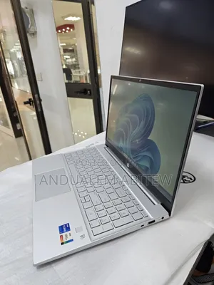 New Laptop HP Pavilion 15 16GB Intel Core I7 SSD 1T