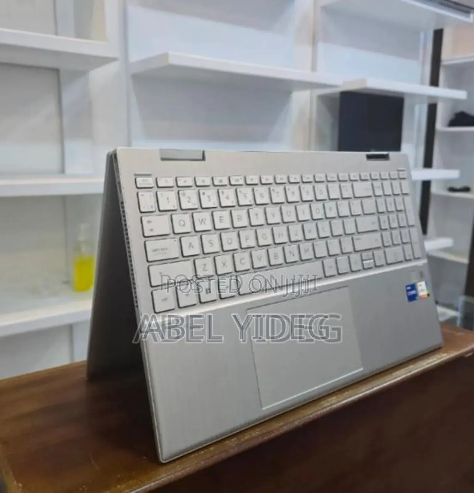 New Laptop HP Pavilion X360 8GB Intel Core i5 SSD 512GB