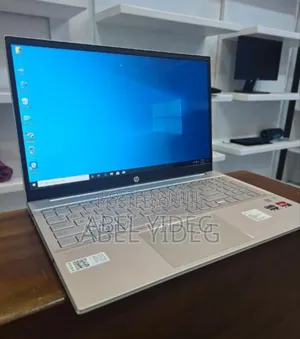 New Laptop HP Pavilion 15 16GB Apple M3 SSD 512GB