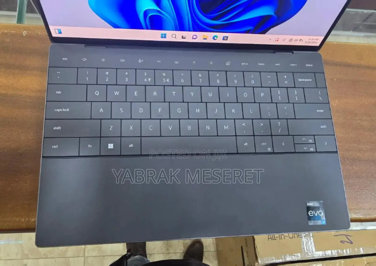 New Laptop Dell XPS 13 9320 36GB Intel Core i7 SSD 2T