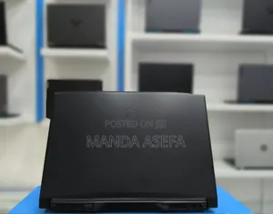 New Laptop MSI Katana 15 16GB Intel Core I7 SSD 512GB