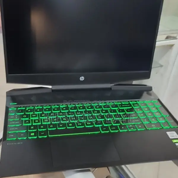 New Laptop HP Pavilion 15 8GB Intel Core I5 SSD 512GB