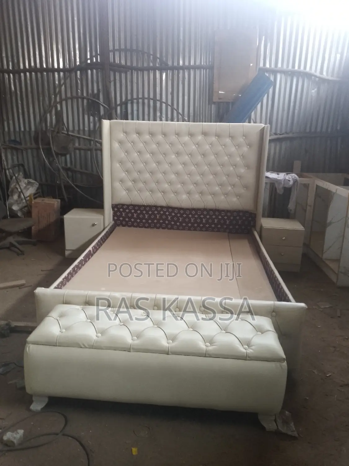 1.50 ታፒሴሪ አልጋ