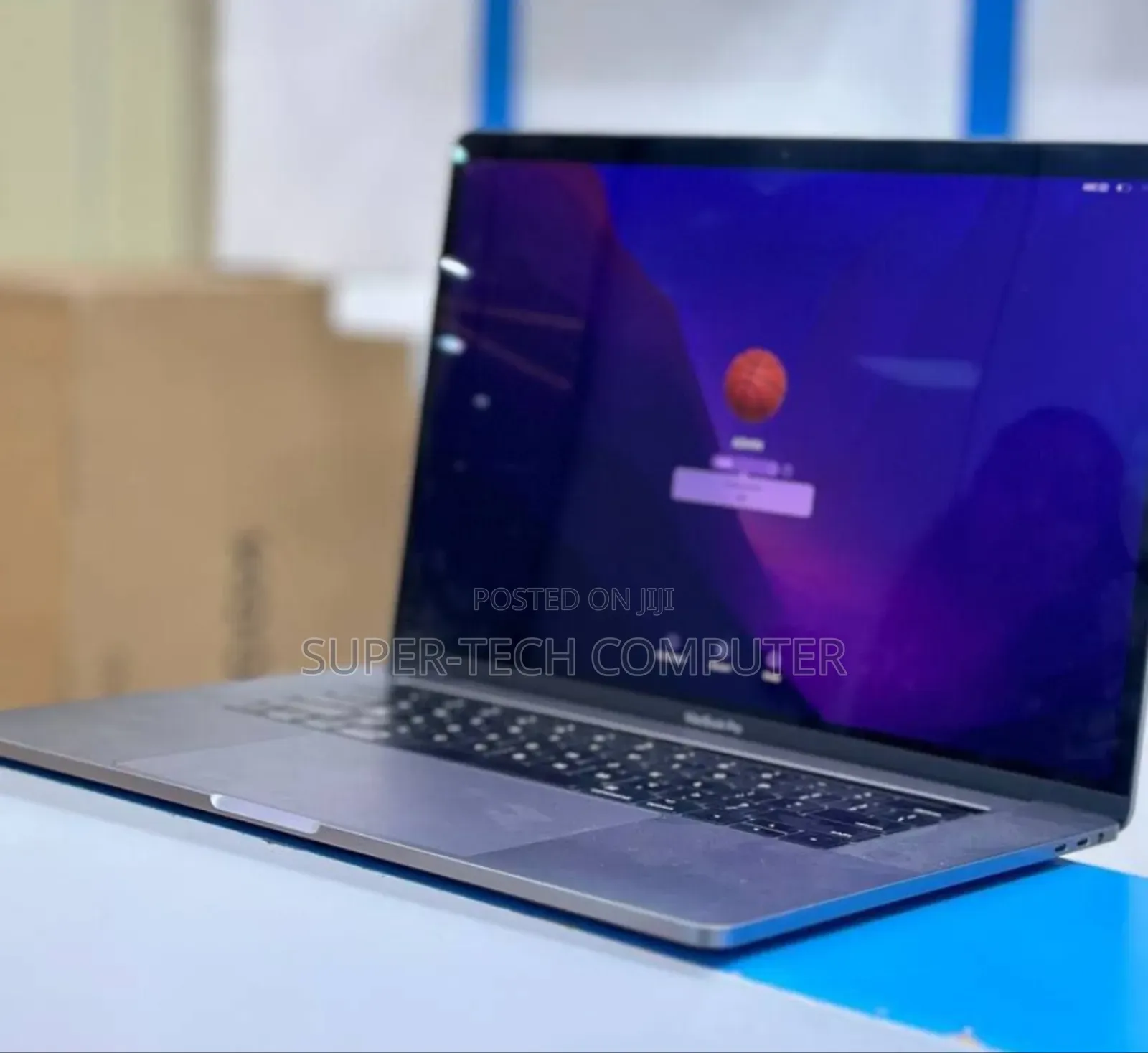 New Laptop Apple MacBook Pro 2017 16GB Intel Core I7 SSD 512GB