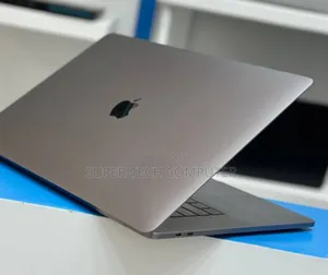 New Laptop Apple MacBook Pro 2017 16GB Intel Core I7 SSD 512GB