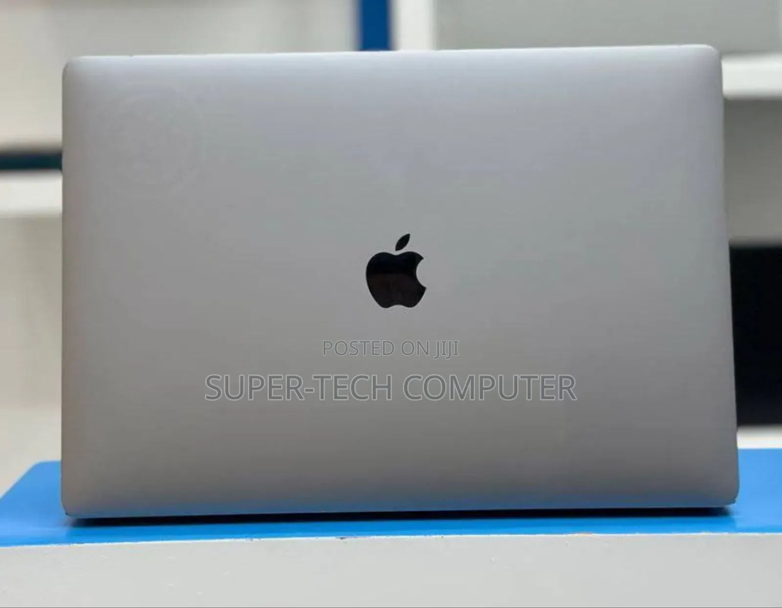 New Laptop Apple MacBook Pro 2017 16GB Intel Core I7 SSD 512GB