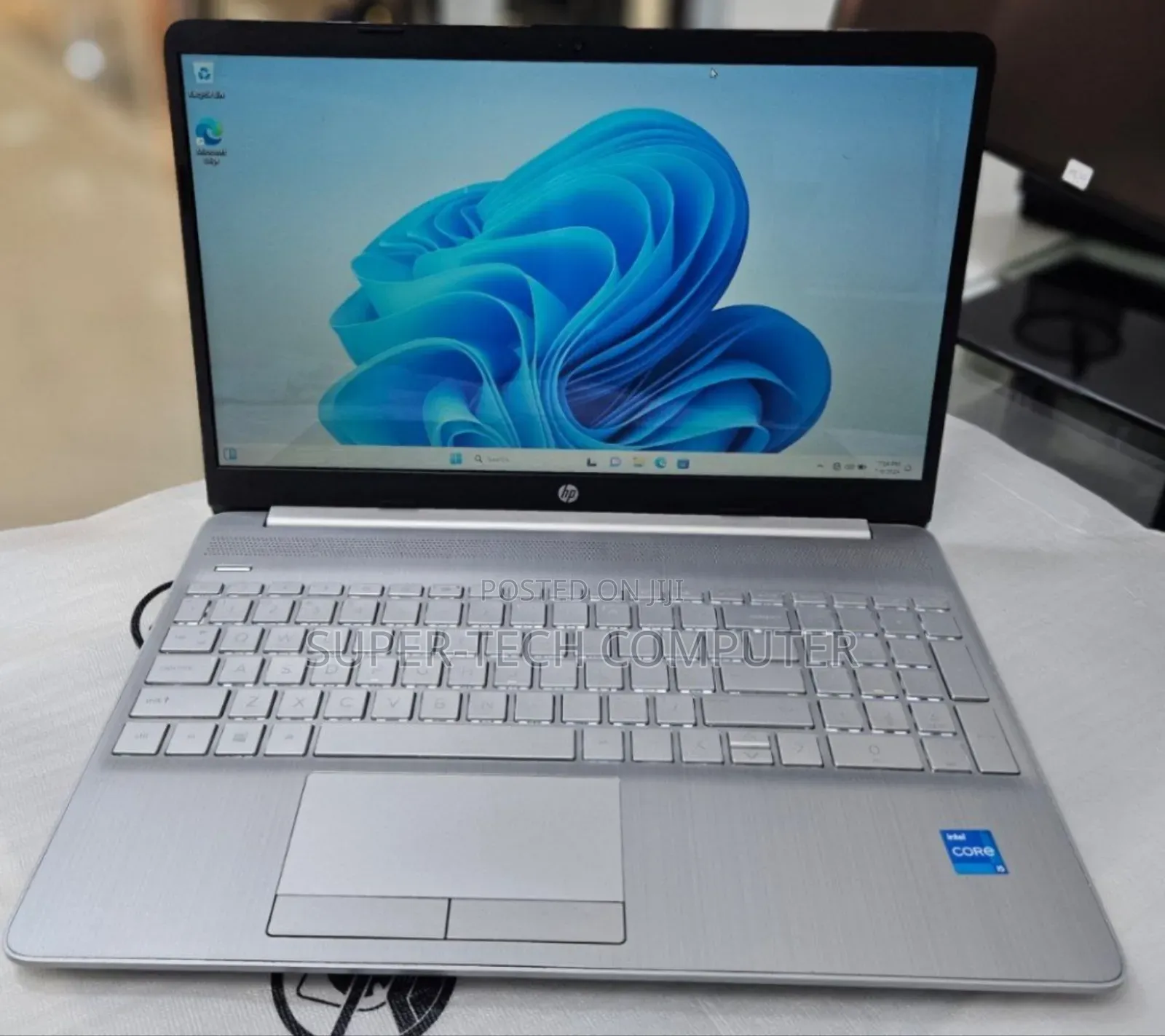 New Laptop HP Stream Notebook 8GB Intel Core I5 HDD 1T