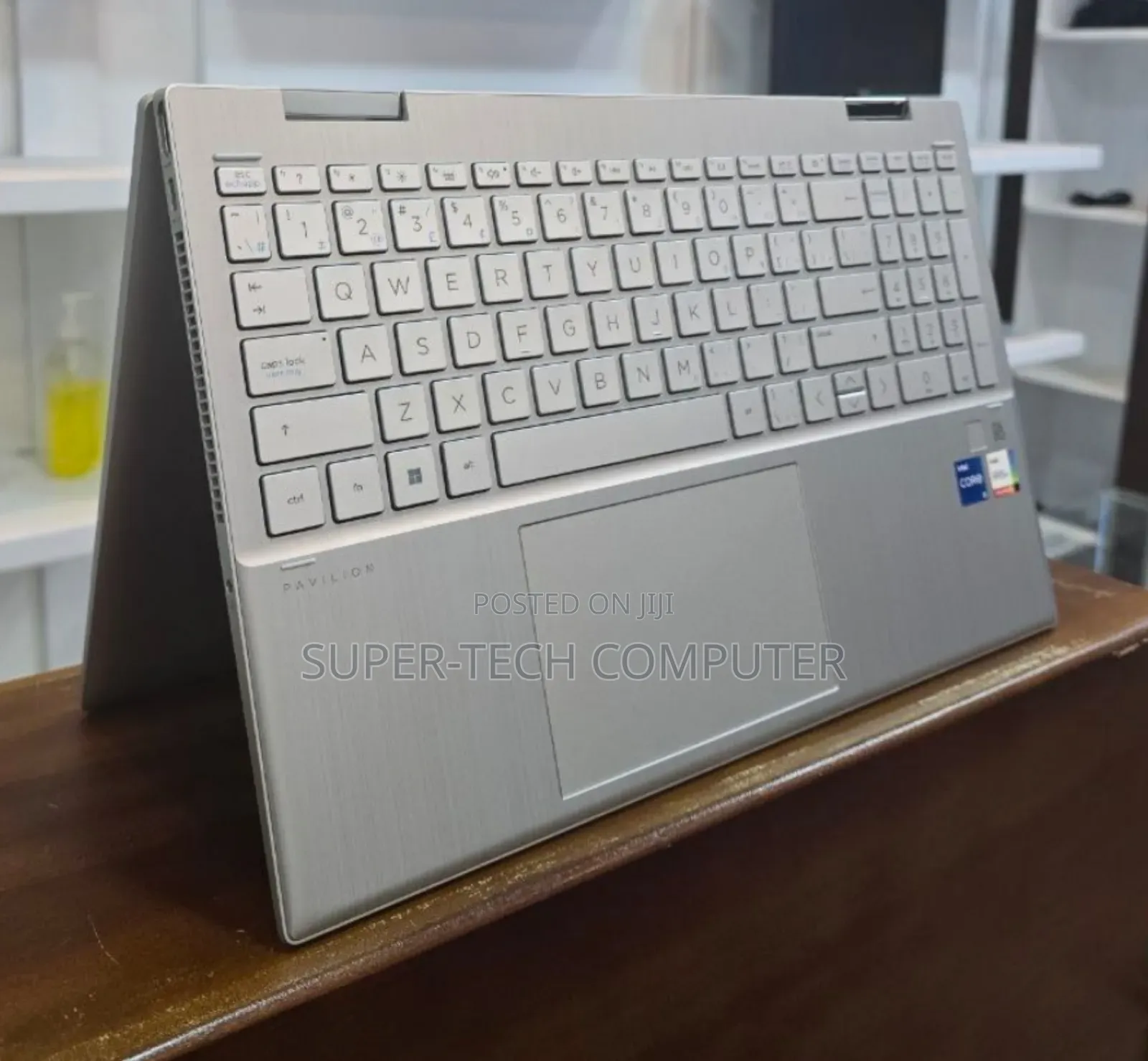 New Laptop HP Pavilion X360 8GB Intel Core I5 SSD 512GB