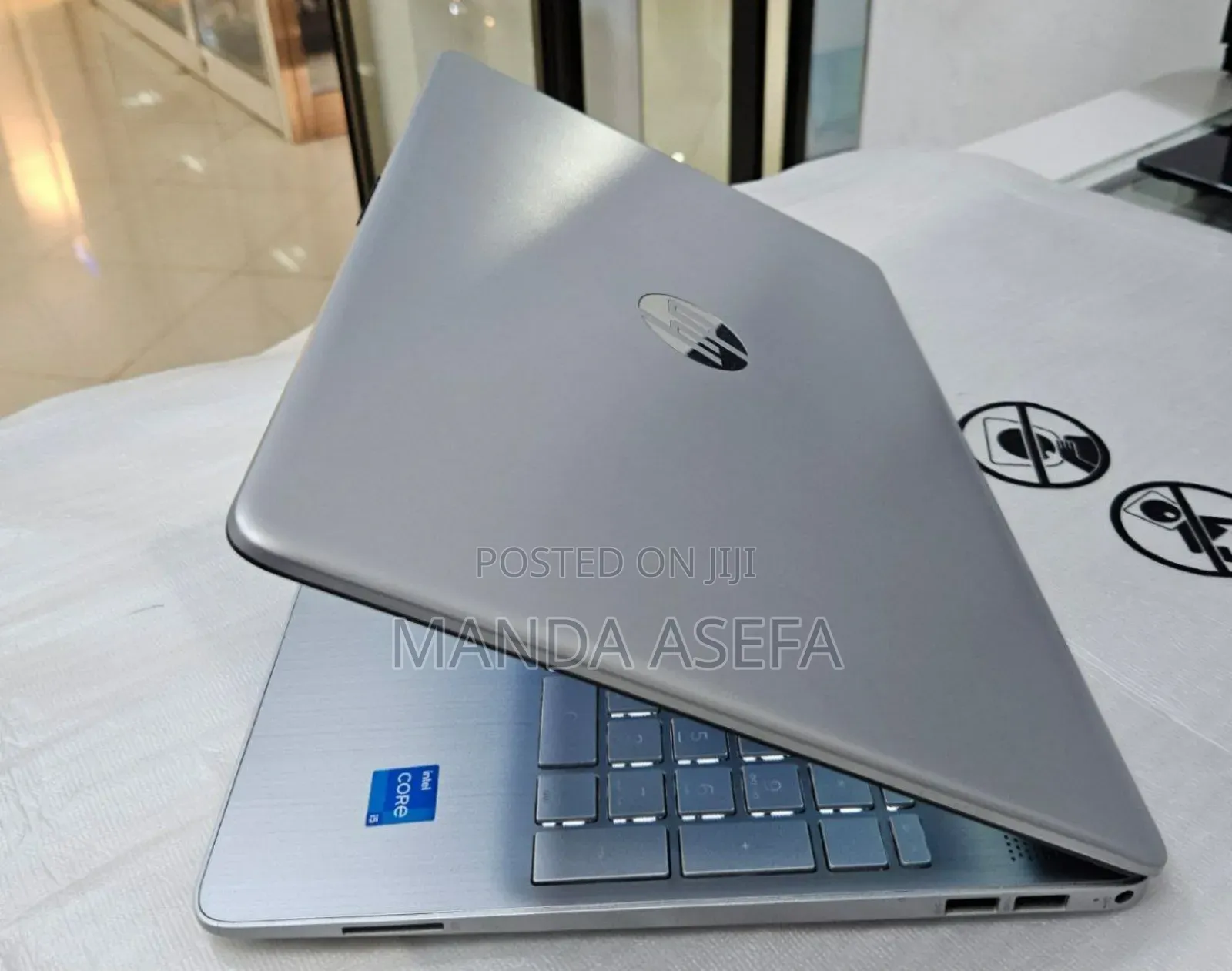 New Laptop HP Stream Notebook 8GB Intel Core I5 HDD 1T