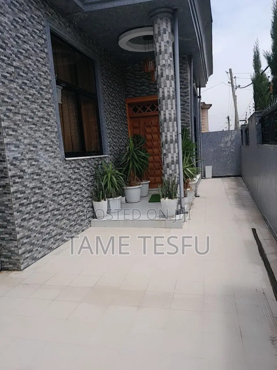 Furnished 3bdrm Villa in Summit, Bole for sale