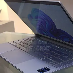 New Laptop HP Envy 13 16GB Intel Core I7 SSD 512GB