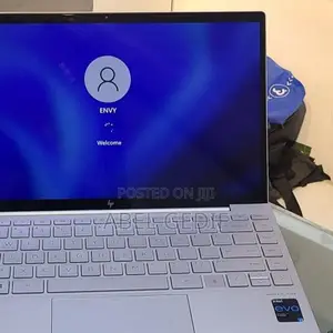 New Laptop HP Envy 13 16GB Intel Core I7 SSD 512GB