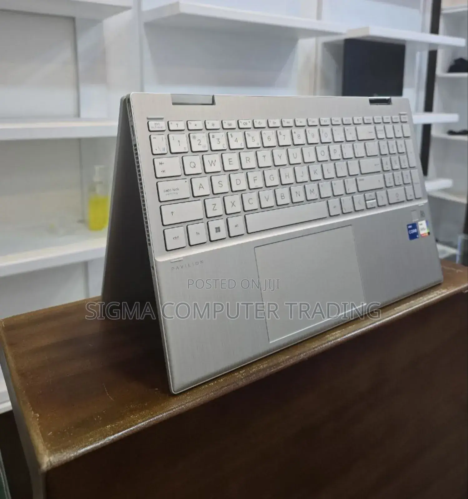 New Laptop HP Pavilion X360 8GB Intel Core I5 SSD 512GB