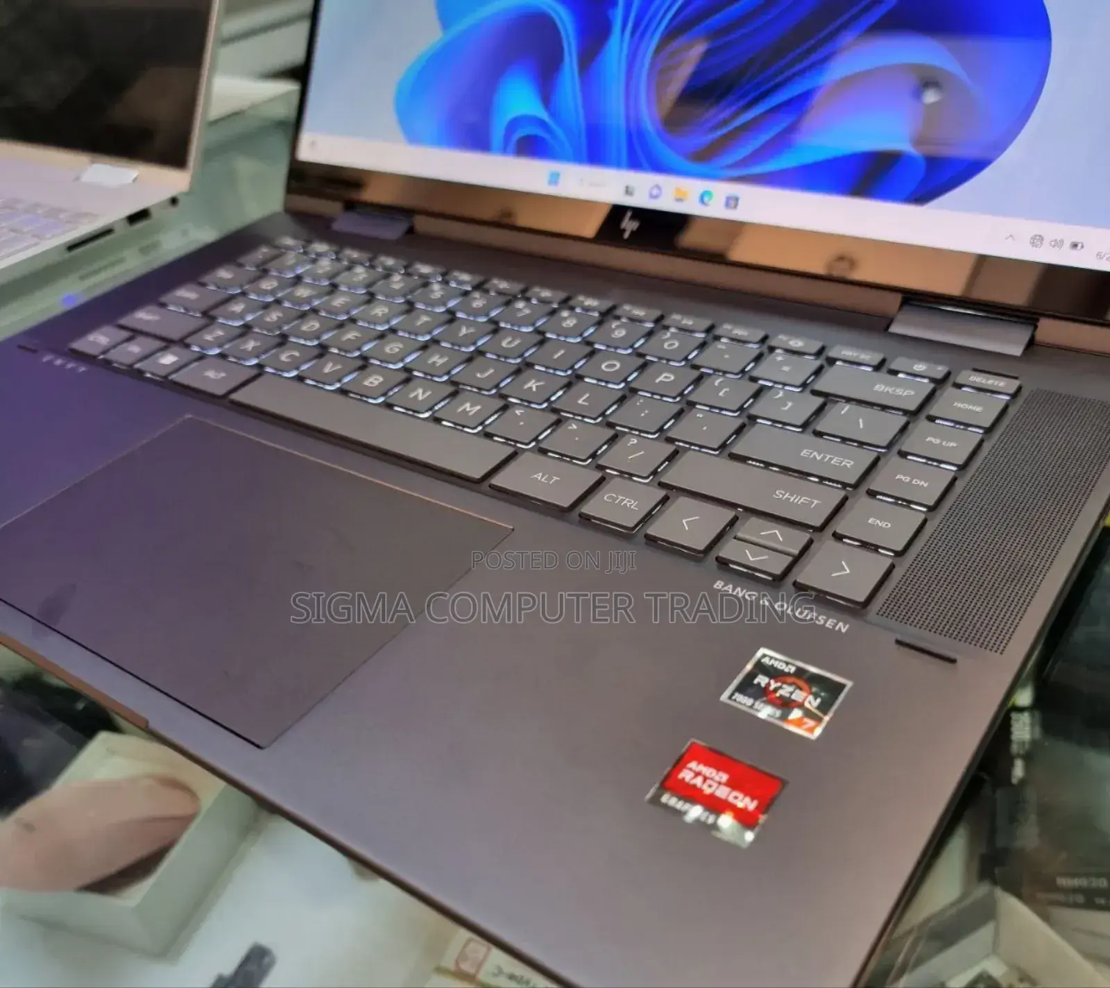 New Laptop HP Envy X360 16GB AMD Ryzen 7 SSD 512GB