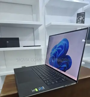 New Laptop Dell XPS 15 32GB Intel Core I7 SSD 1T