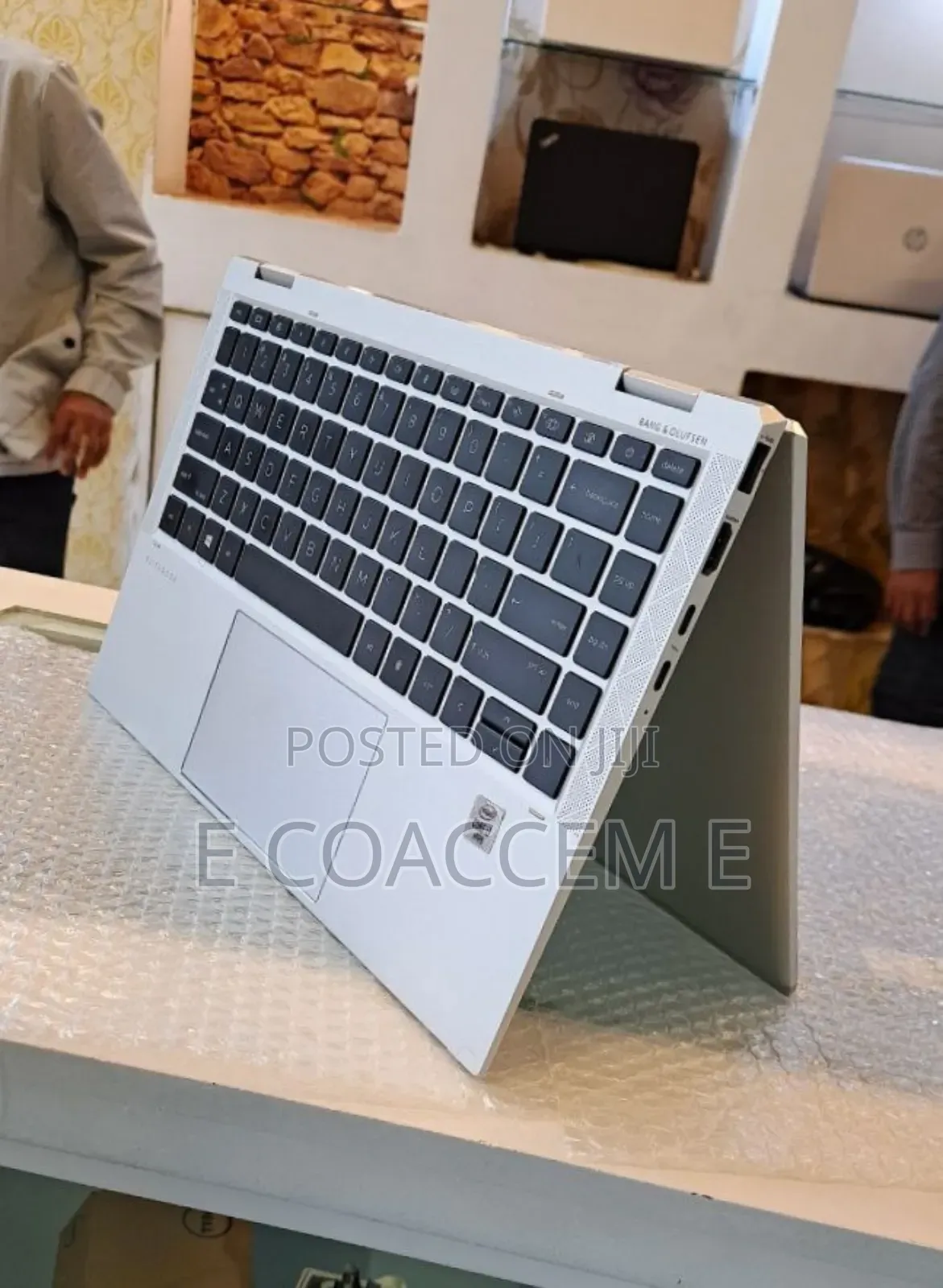 New Laptop HP EliteBook X360 1040 G7 16GB Intel Core I7 SSD 512GB