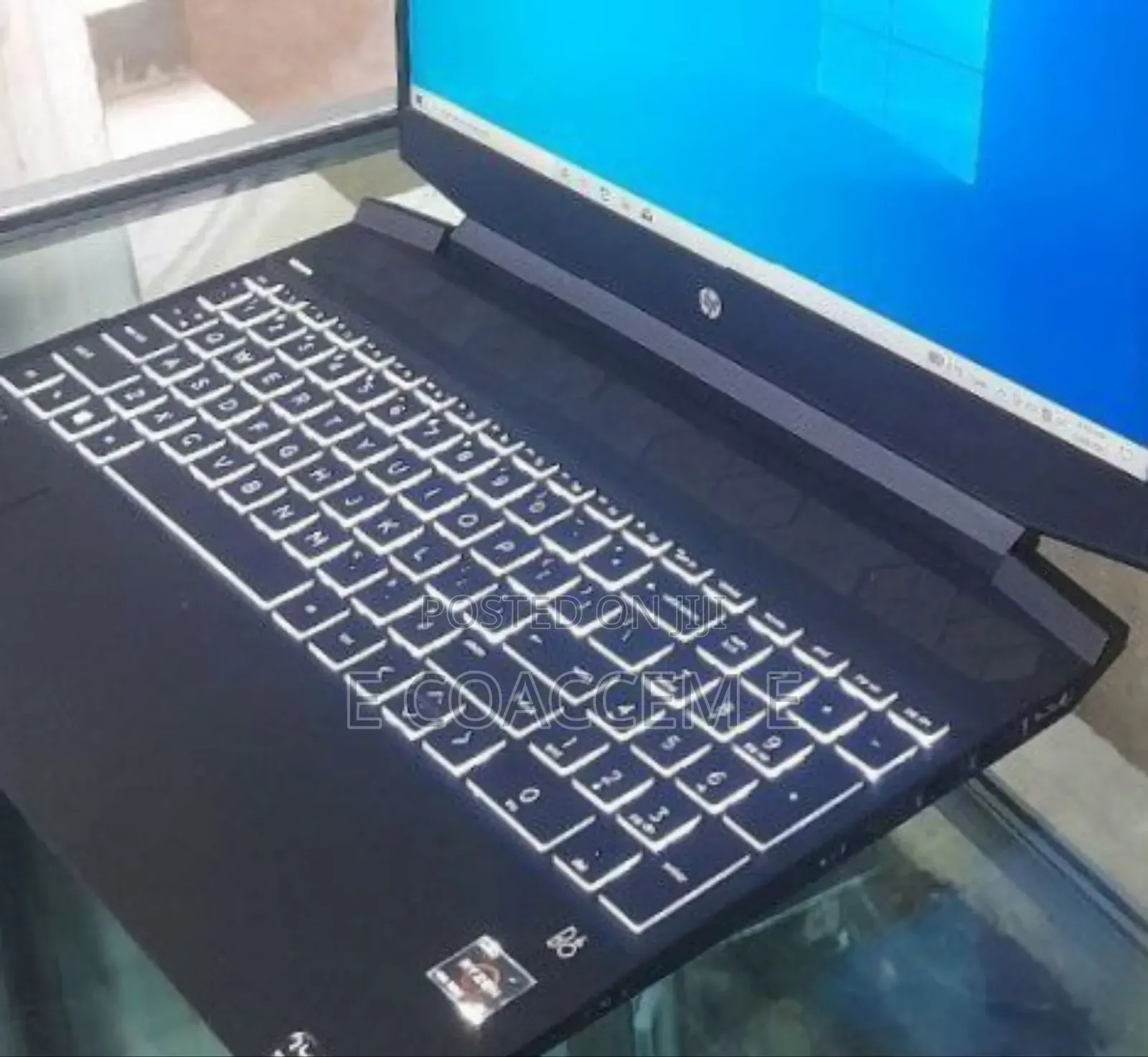 New Laptop HP Pavilion Dv4 8GB AMD Ryzen 5 SSD 1T