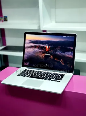 New Laptop Apple MacBook Pro 2015 16GB Intel Core I7 SSD 512GB