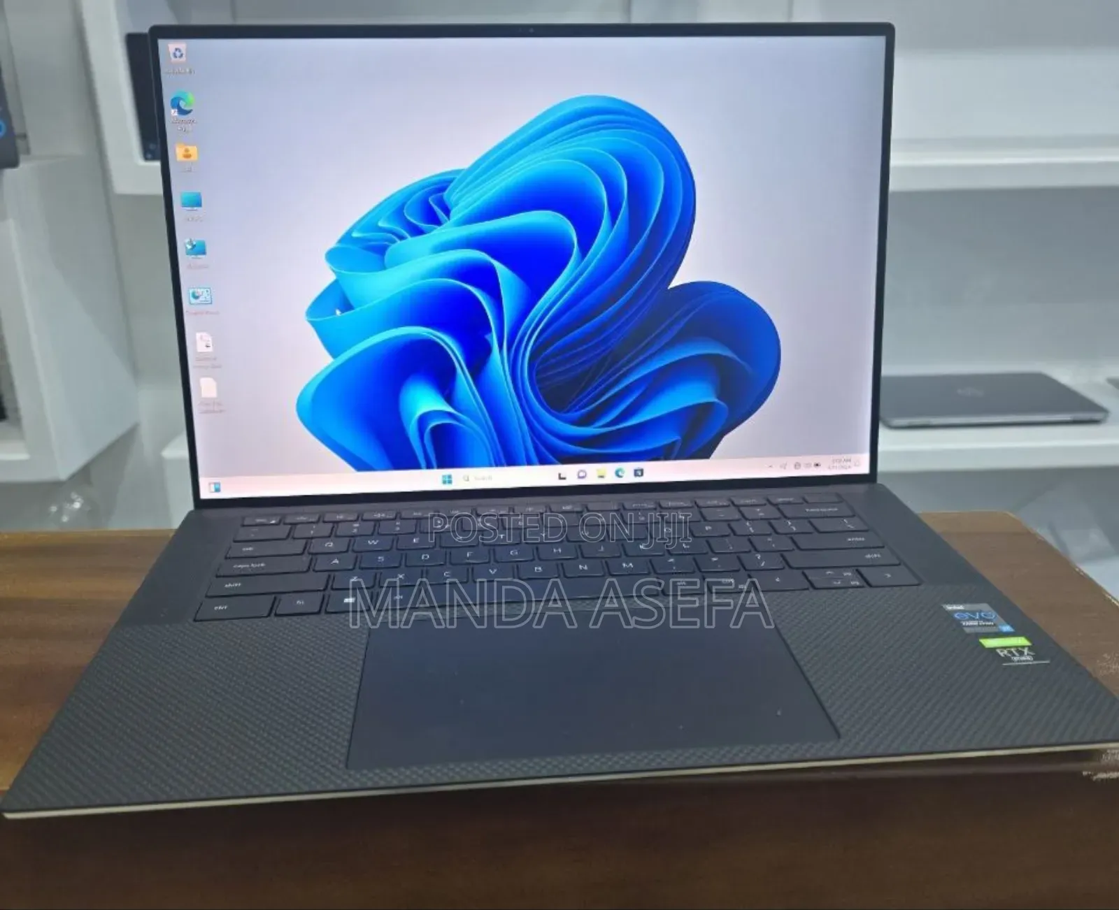 New Laptop Dell XPS 15 32GB Intel Core I7 SSD 1T