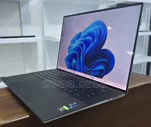 New Laptop Dell XPS 15 32GB Intel Core I7 SSD 1T