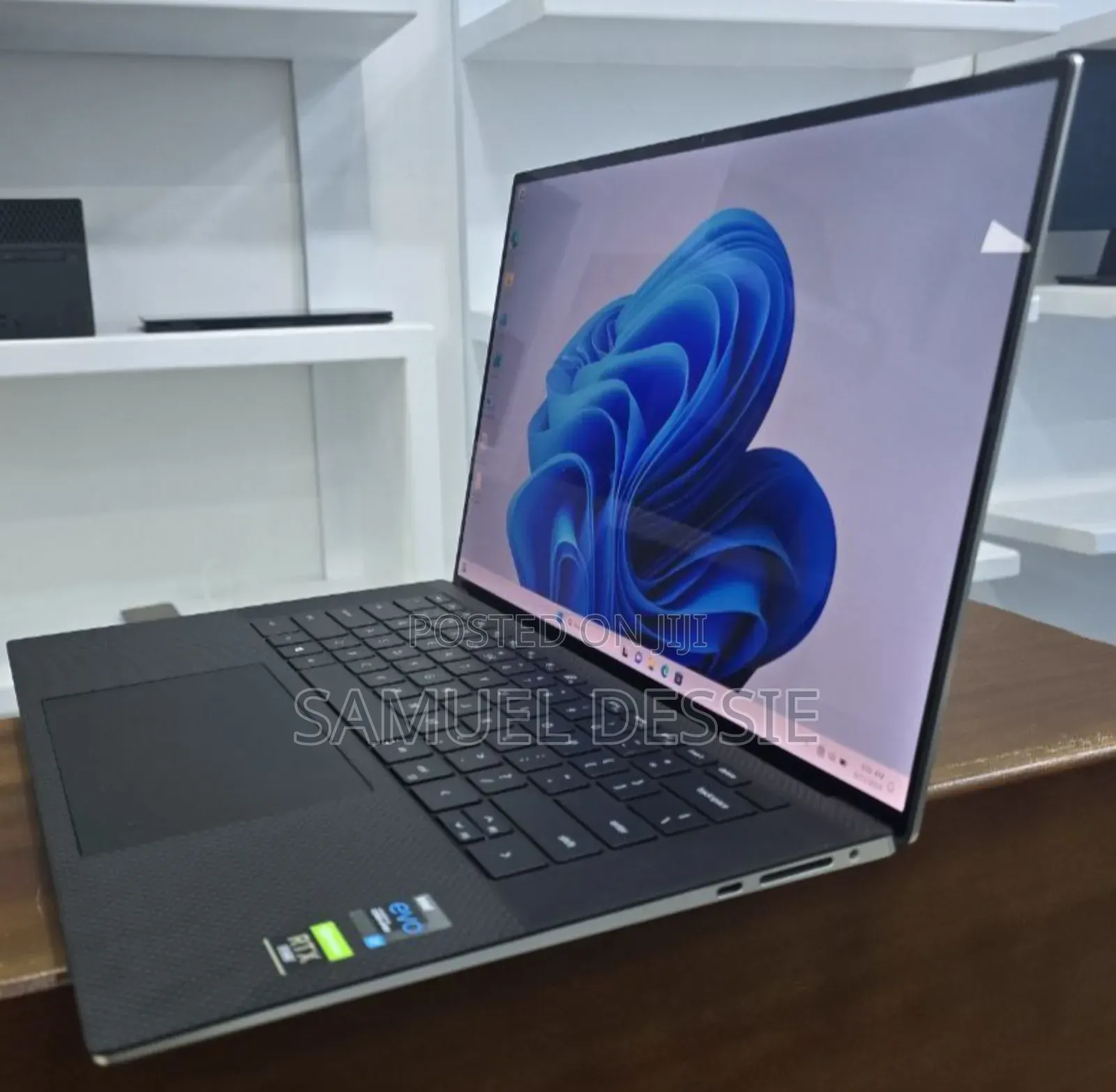 New Laptop Dell XPS 15 32GB Intel Core I7 SSD 1T