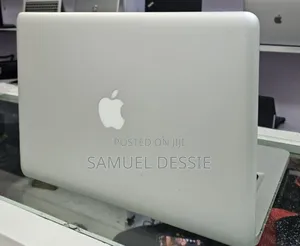 New Laptop Apple MacBook Pro 2012 4GB Intel Core I5 HDD 500GB