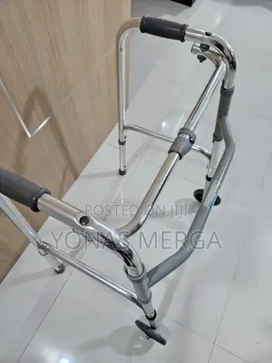 Walker/Waker/Walker+Walking Frame With Roller (Walking Aid)
