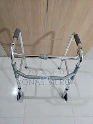 Photo - Walker/Waker/Walker+Walking Frame With Roller (Walking Aid)